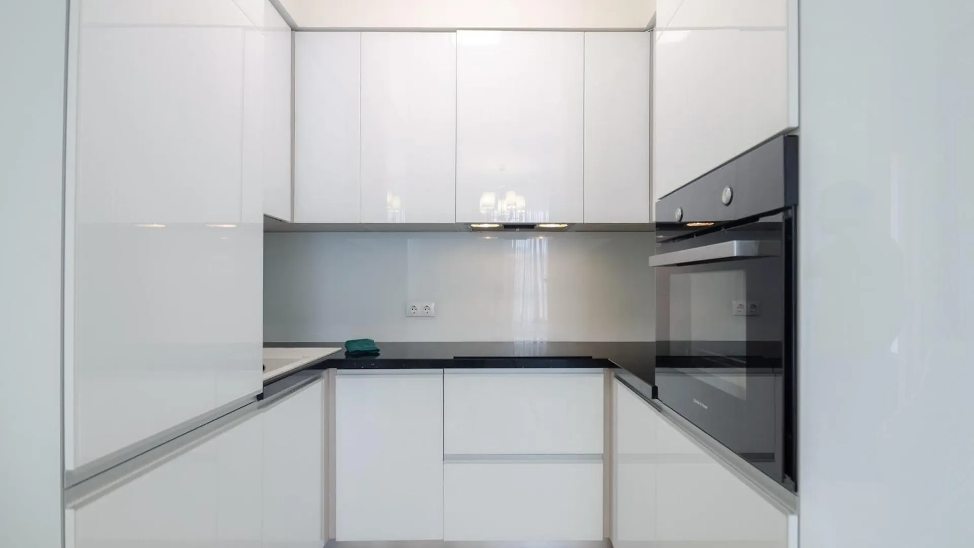 Petrovdom Apartments 21-285 In Central Park, 7 John Mccain Street Kyjev Ukrajina