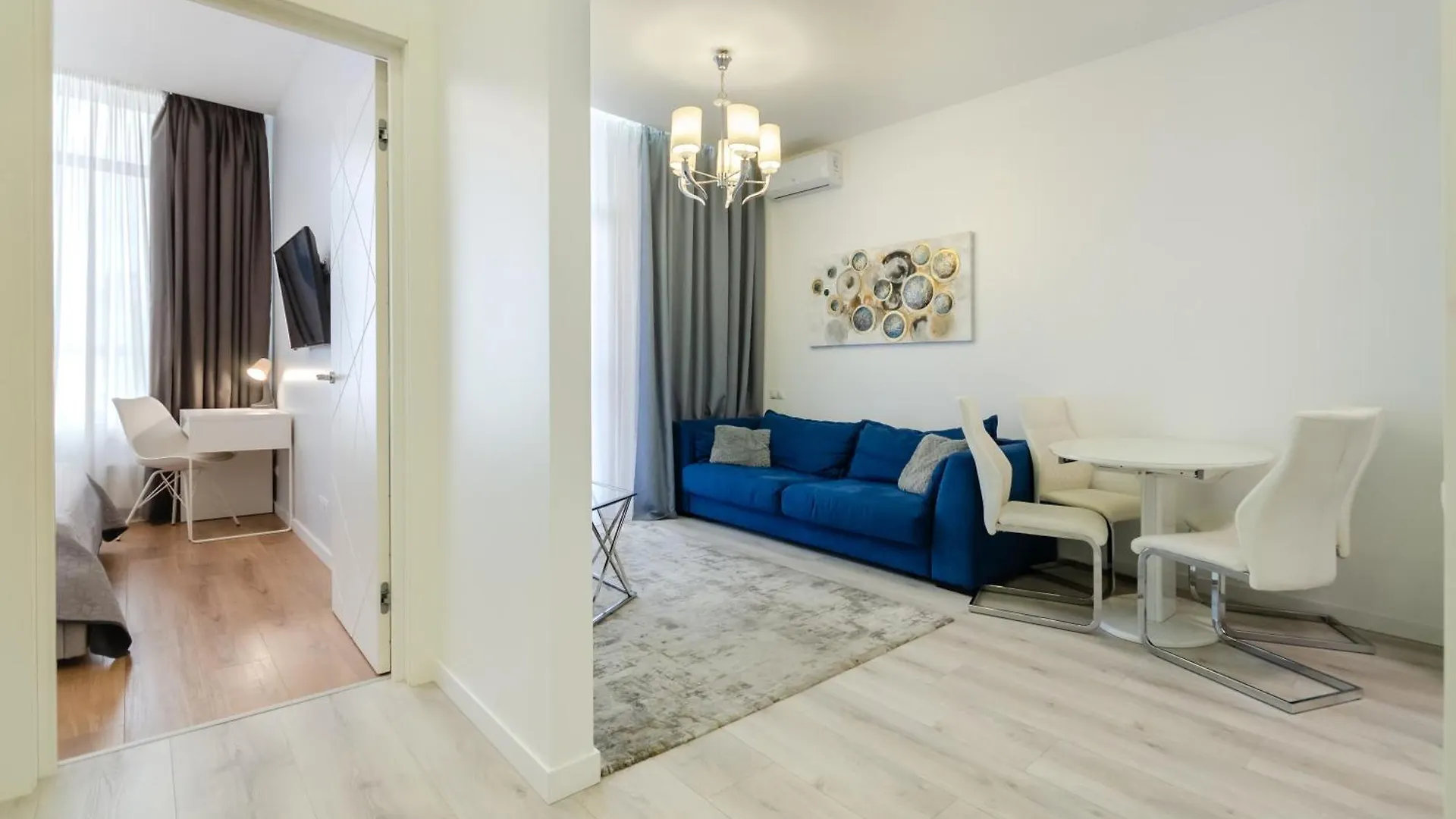 Petrovdom Apartments 21-285 In Central Park, 7 John Mccain Street Kyjev 0*,