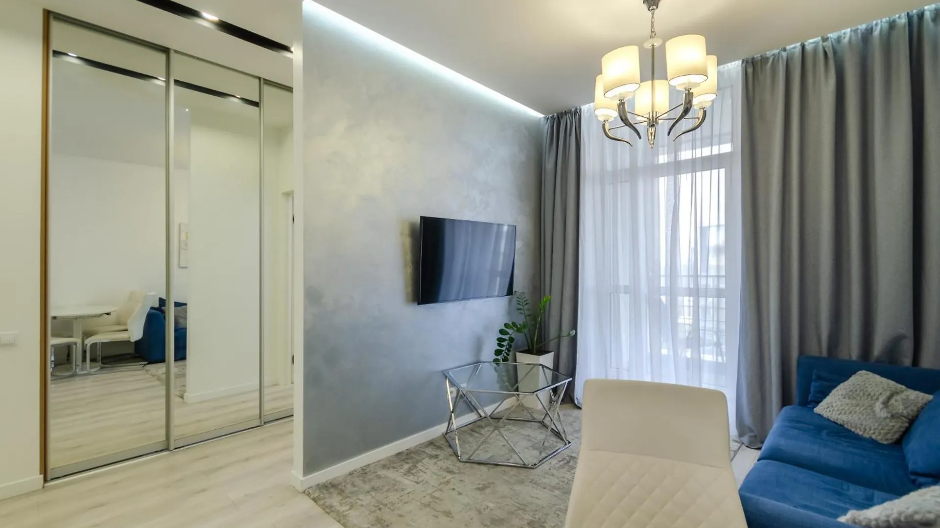 Petrovdom Apartments 21-285 In Central Park, 7 John Mccain Street Kyjev