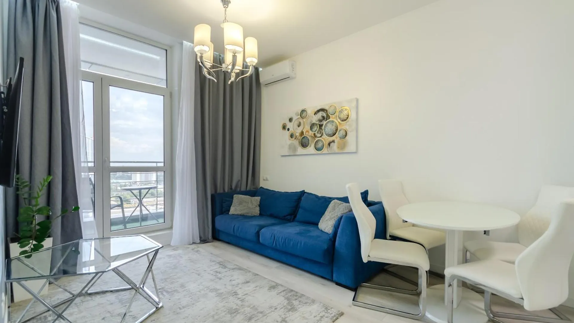 Petrovdom Apartments 21-285 In Central Park, 7 John Mccain Street Kyjev 0*,  Ukrajina